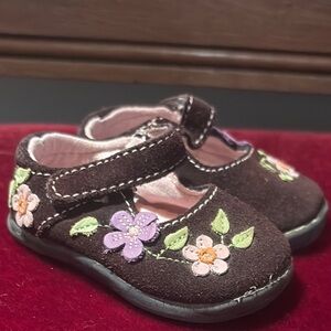 Floral Embroidered Brown Kids Shoes